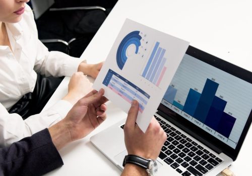 Reinterprets the classic bookshelf