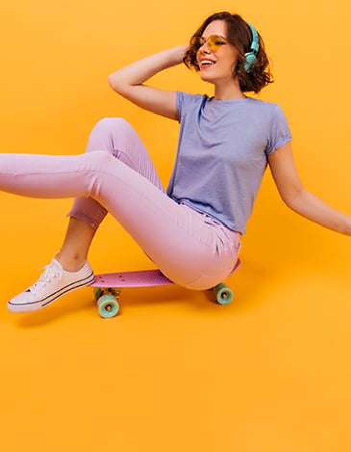 yellow-sk8.jpg